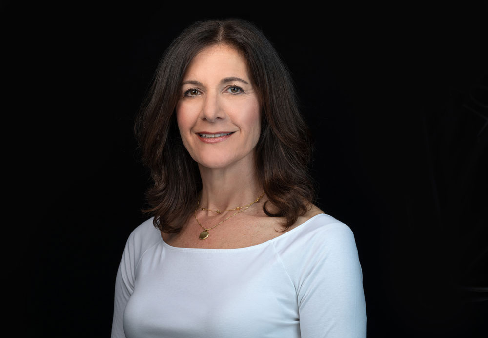 Marie_Diaz_NYC_Design_Firm_Accounting_Specialist_1000x692_website